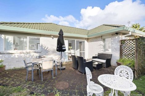 Photo of property in 1/11 Keswick Close, Northpark, Auckland, 2013