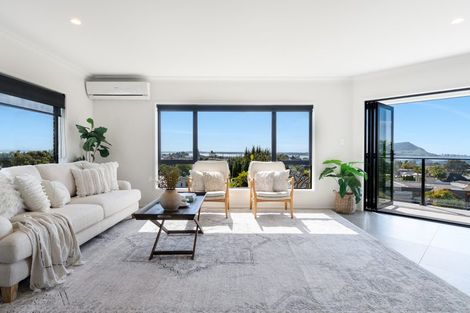 Photo of property in 21 Norton Road, Otumoetai, Tauranga, 3110