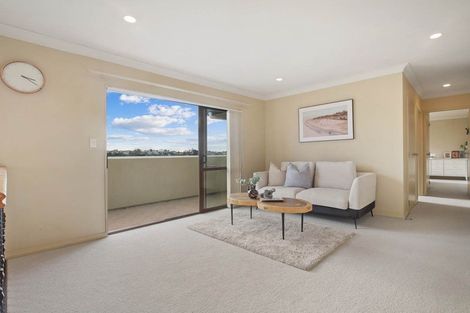 Photo of property in 21 Ridge Valley Drive, Browns Bay, Auckland, 0630