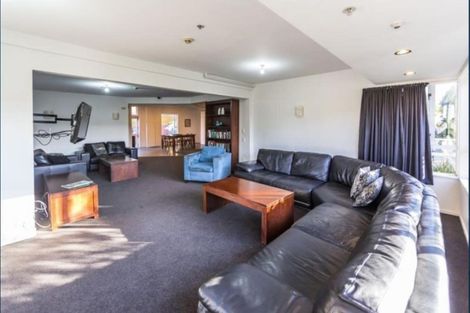 Photo of property in 9 Straven Road, Riccarton, Christchurch, 8011