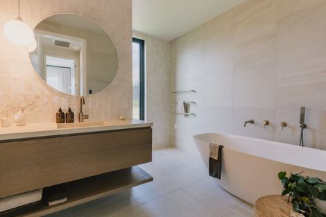 Photo of property in 23 Omahina Street, Raglan, 3225