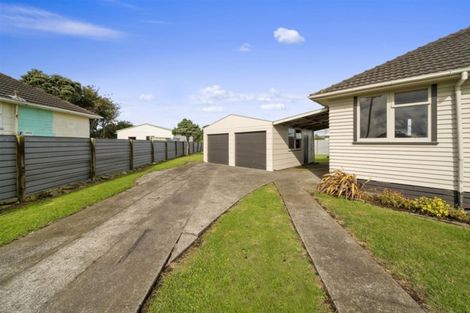 Photo of property in 3 Sutton Place, Hawera, 4610