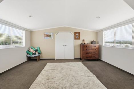 Photo of property in 63 Kayelene Place, Omokoroa, 3114