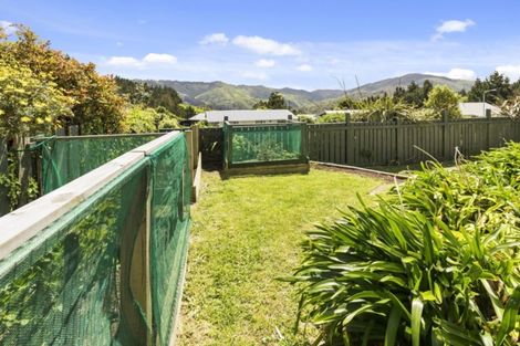 Photo of property in 16a Jasmine Grove, Maungaraki, Lower Hutt, 5010