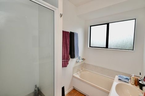 Photo of property in 8 Bevan Place, Cloverlea, Palmerston North, 4412