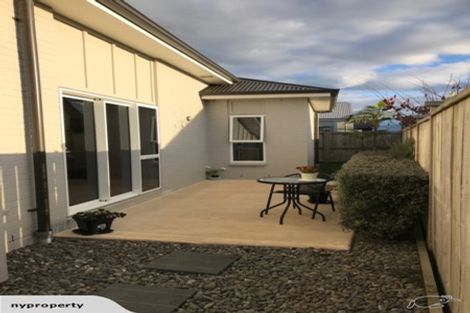 Photo of property in 35 Cassinia Close, Papamoa Beach, Papamoa, 3118
