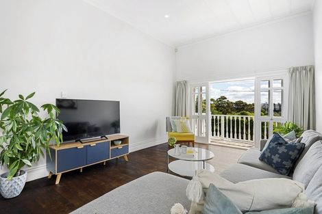 Photo of property in 15 Abbotsford Terrace, Devonport, Auckland, 0624