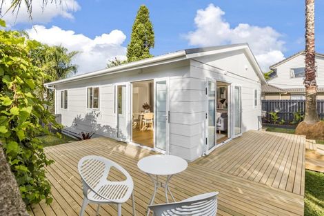 Photo of property in 2/13 Oregon Avenue, Avondale, Auckland, 1026