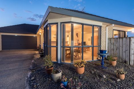 Photo of property in 313 Gravatt Road, Papamoa Beach, Papamoa, 3118