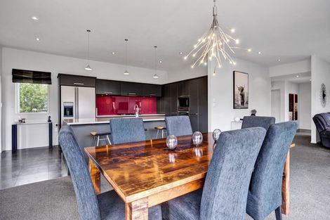 Photo of property in 188 Heta Road, Highlands Park, New Plymouth, 4312