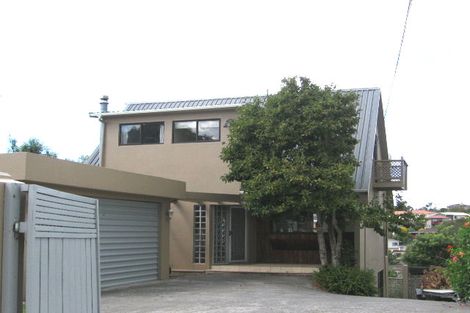 Photo of property in 94 Browns Bay Road, Rothesay Bay, Auckland, 0630