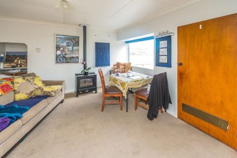 Photo of property in 4 Seafront Road, Castlecliff, Whanganui, 4501