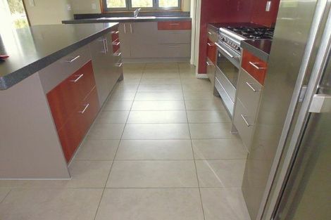 Photo of property in 9 Puriri Road, Waikanae, 5036