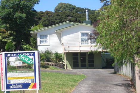 Photo of property in 182 Manuka Road, Bayview, Auckland, 0629