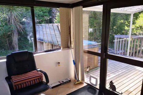 Photo of property in 102 Stapleford Crescent, Browns Bay, Auckland, 0630