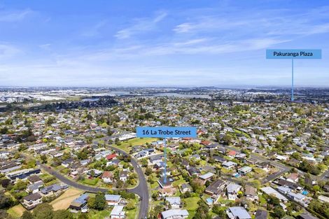 Photo of property in 16 La Trobe Street, Pakuranga Heights, Auckland, 2010