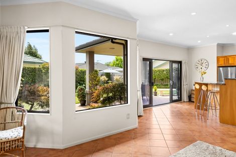Photo of property in 9 Rutland Place, Taradale, Napier, 4112