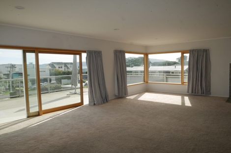 Photo of property in 13 Groves Road, Raumati Beach, Paraparaumu, 5032