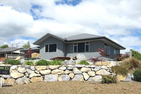 Photo of property in 76 Fergusson Street, Stoke, Nelson, 7011