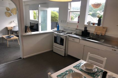 Photo of property in 70 Melbourne Road, Island Bay, Wellington, 6023