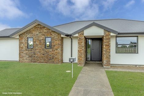 Photo of property in 10 Salkeld Place, Woodend, 7610