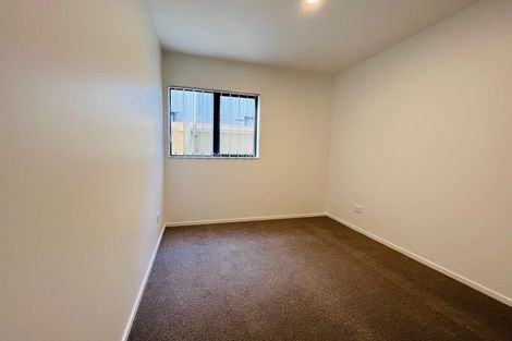 Photo of property in 32 Black Beech Crescent, Takanini, 2110