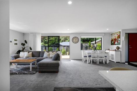 Photo of property in 3 Frederick Place, Whalers Gate, New Plymouth, 4310