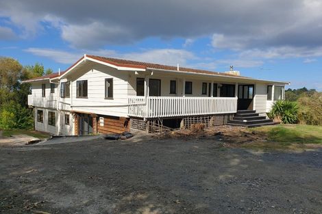 Photo of property in 2045 East Coast Road, Stillwater, Silverdale, 0993