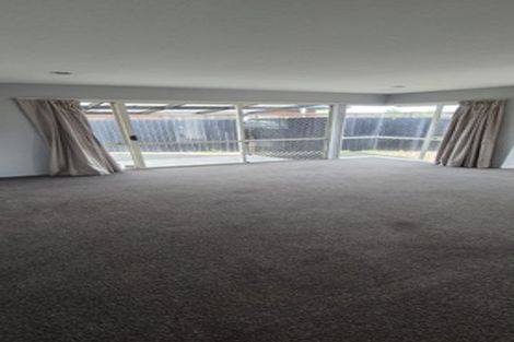 Photo of property in 1/28 Kirsten Place, Parklands, Christchurch, 8083