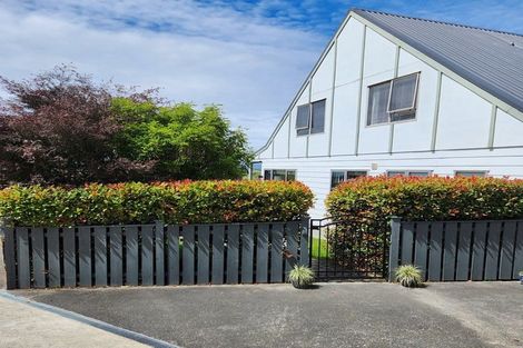 Photo of property in 28 Wellesley Street, Feilding, 4702