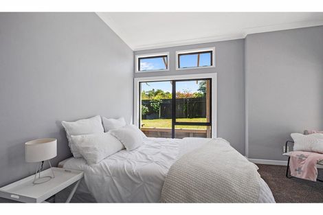 Photo of property in 1 Celina Place, Browns Bay, Auckland, 0630