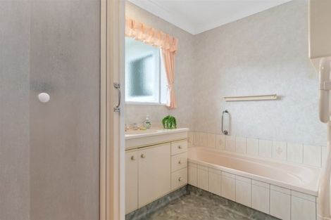 Photo of property in 11 Ngahere Street, Otumoetai, Tauranga, 3110