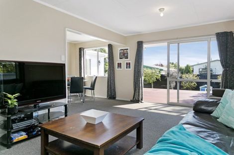 Photo of property in 4 Newberry Place, Richmond Heights, Taupo, 3330
