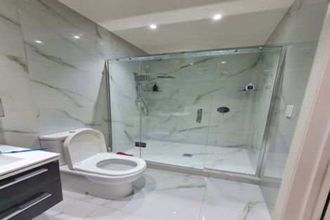 Photo of property in 2/16 Benders Avenue, Hillcrest, Auckland, 0627