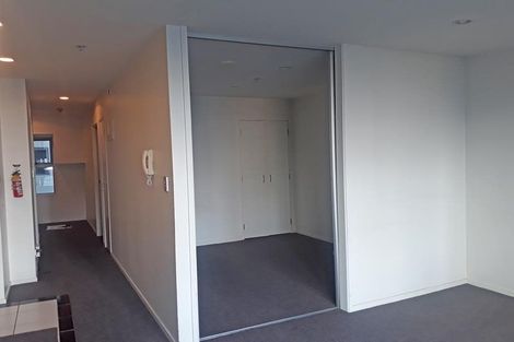 Photo of property in Alpha Apartments, 509/17 Vogel Lane, Auckland Central, Auckland, 1010