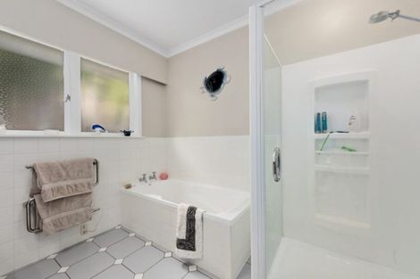 Photo of property in 74b Heretaunga Square, Silverstream, Upper Hutt, 5019