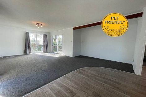 Photo of property in 9 Joshua Place, Weymouth, Auckland, 2103