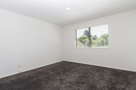 Photo of property in 46 Lexington Drive, Botany Downs, Auckland, 2010