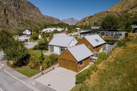 Photo of property in 16 Atley Road, Arthurs Point, Queenstown, 9371