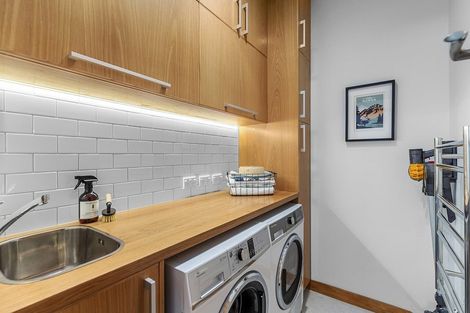 Photo of property in 55 Ferry Street, Seatoun, Wellington, 6022