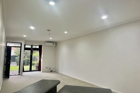 Photo of property in Tuscany Towers, 14/1 Ambrico Place, New Lynn, Auckland, 0600