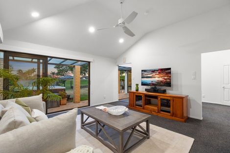 Photo of property in 153 Gravatt Road, Papamoa Beach, Papamoa, 3118