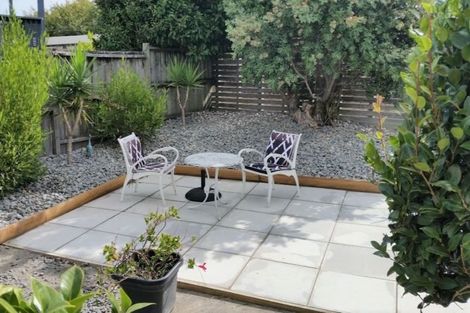 Photo of property in 20 Ngatira Place, Snells Beach, 0920