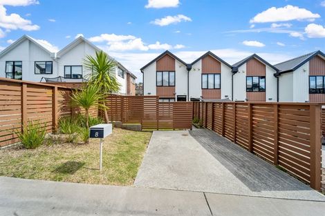 Photo of property in 8 Orca Drive, Stanmore Bay, Whangaparaoa, 0932