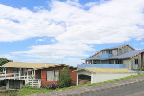 Photo of property in 9 The Crescent, Waihi Beach, 3611