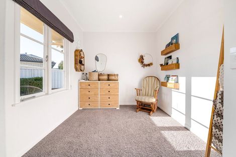 Photo of property in 12 Minchin Crescent, St Andrews, Hamilton, 3200