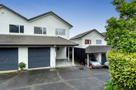 Photo of property in 2/49 Fields Parade, Oteha, Auckland, 0632