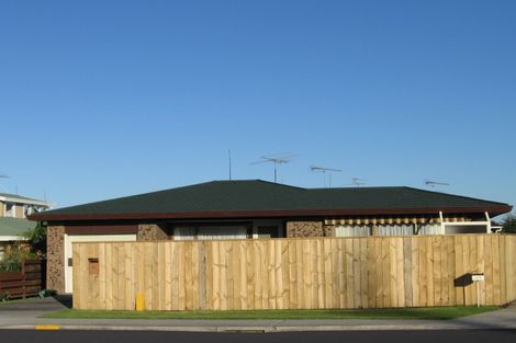 Photo of property in 10a West Hoe Road, Orewa, 0931