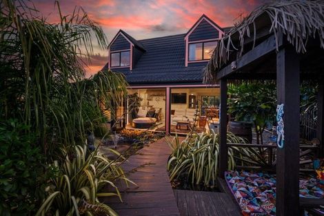 Photo of property in 27 Chums Road, Paraparaumu Beach, Paraparaumu, 5032