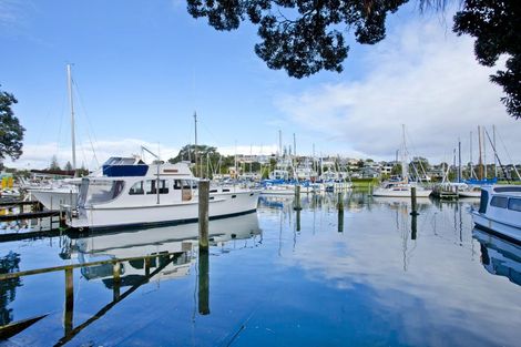 Photo of property in 1a Prestige Place, Castor Bay, Auckland, 0620